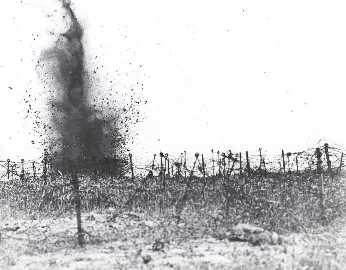 Smashing_barbed_wire_with_trench_mortar_shells.jpg