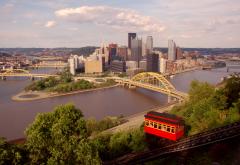 Pittsburgh_view-from-incline_sm.jpg