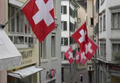 Swiss_Flags_Zurich.jpg