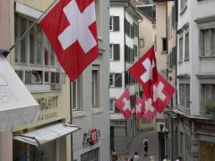 Swiss_Flags_Zurich.jpg
