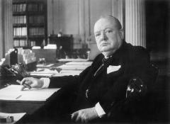 Winston_Churchill_As_Prime_Minister_1940-1945_MH26392.jpg