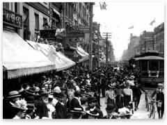 YongeStreetCrowd.jpg